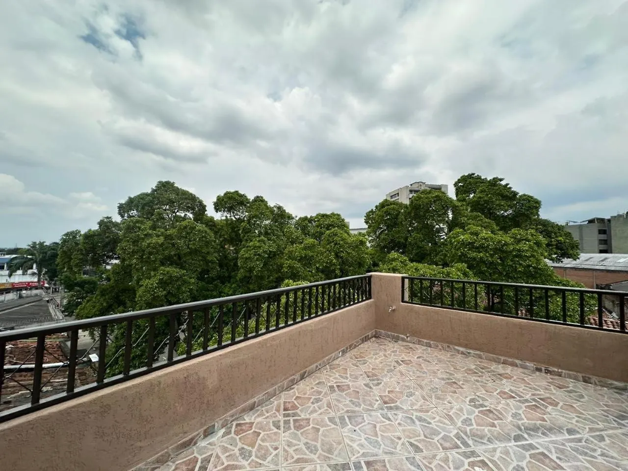 Gran Habitacion Con Terraza Cali 0*,  Colombia